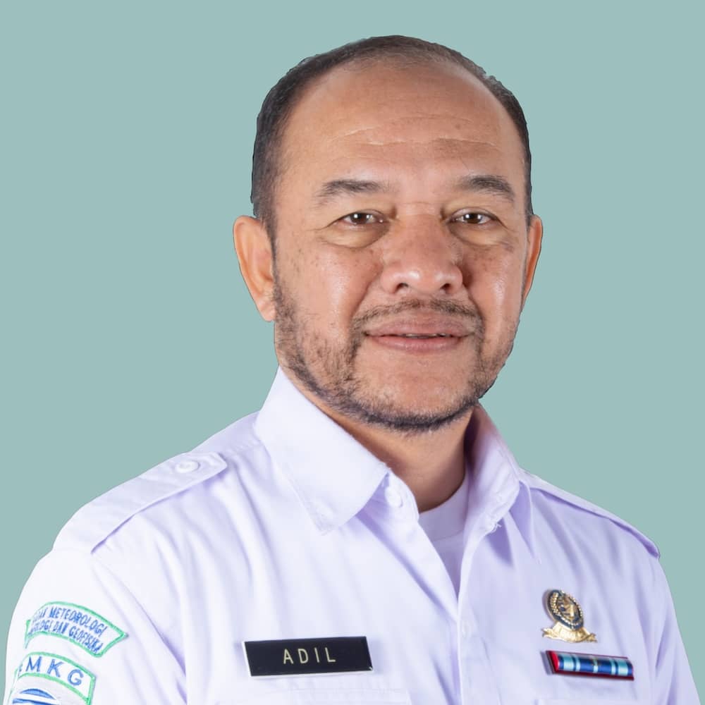 Nasrol Adil, S.Si., M.T.