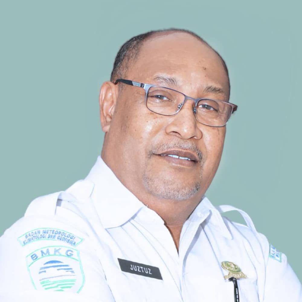 Yustus Rumakiek, S.Si.